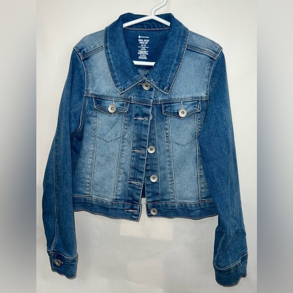 Girls Kid Blue Jean Lightweight Denim Jacket Size 10/12 - Picture 1 of 3